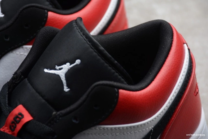 553558-116 1 Jordan Toe Low Air Black 0715